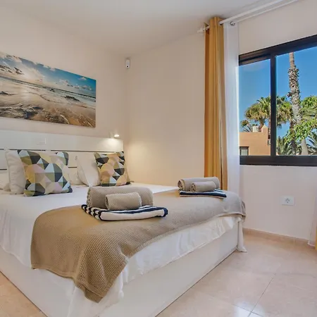 Oasis Duna _ Casa Martineli Pool Corralejo