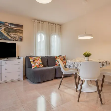 Oasis Duna _ Casa Martineli Pool קורלחו